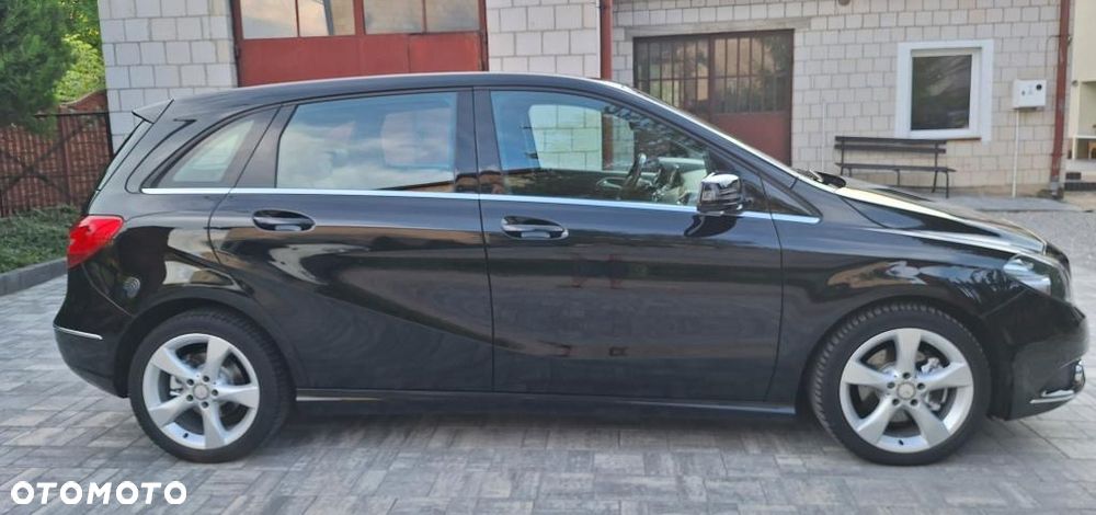 Mercedes-Benz Klasa B 180 CDI (BlueEFFICIENCY) 7G-DCT - 4