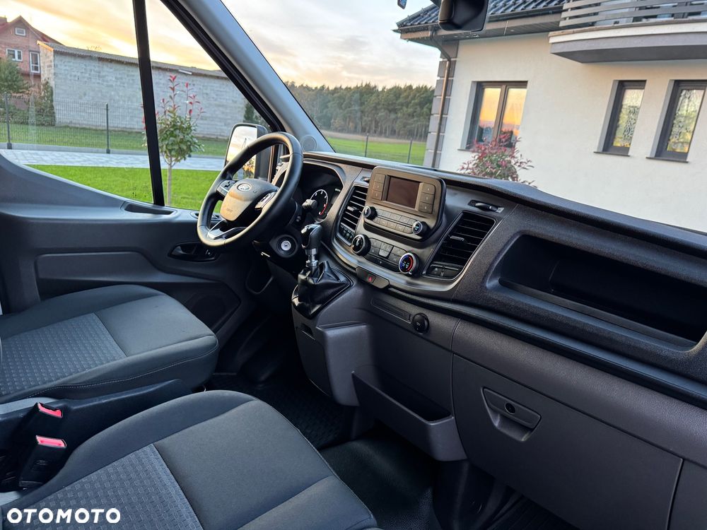 Ford Transit - 30