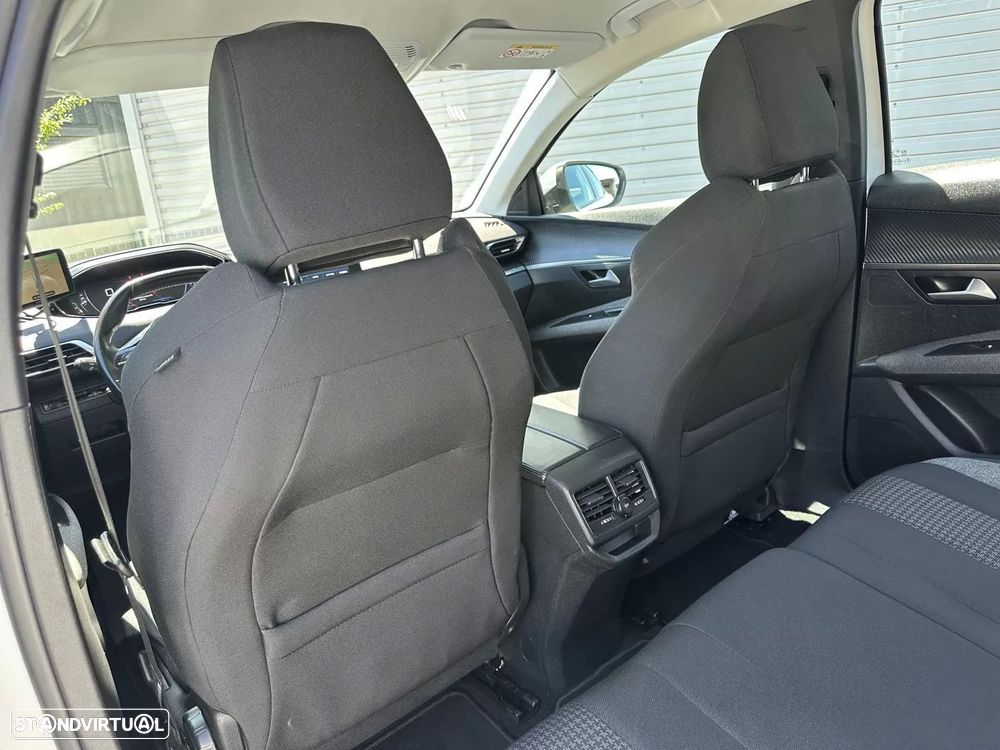 Peugeot 3008 - 52