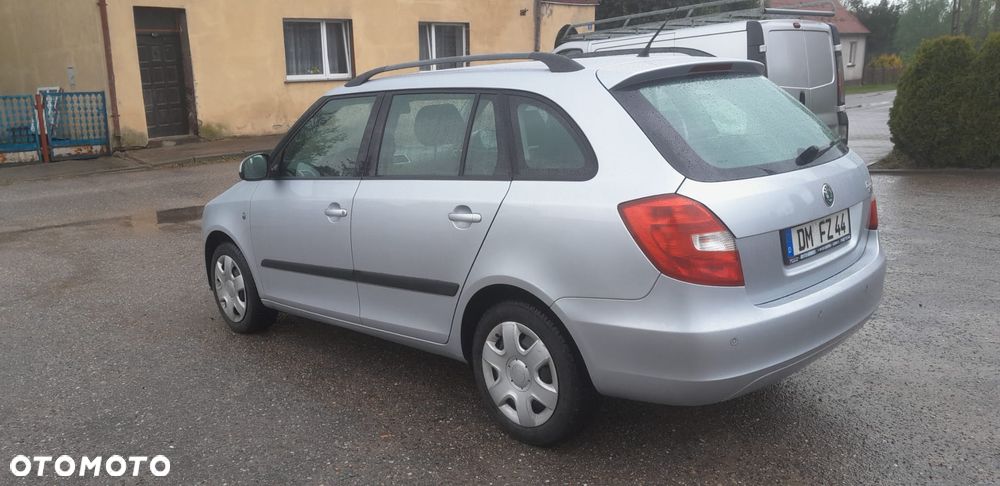 Skoda Fabia - 8
