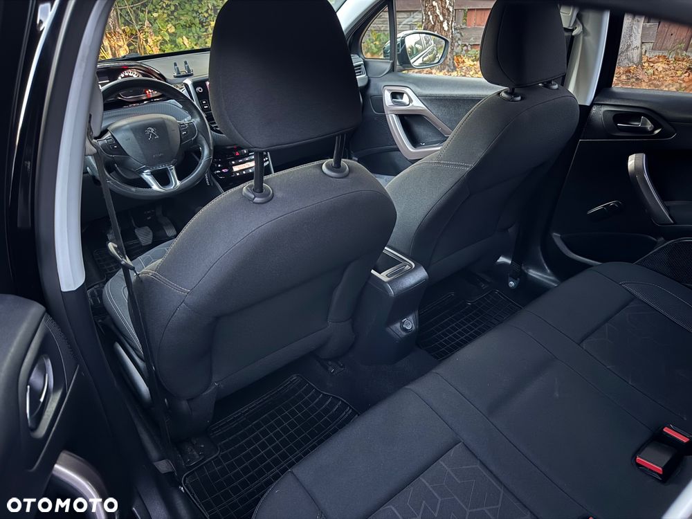 Peugeot 2008 1.2 Pure Tech Style EU6 - 15