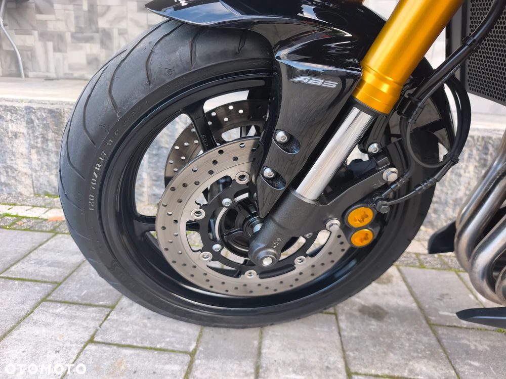 Yamaha FZ8 - 27