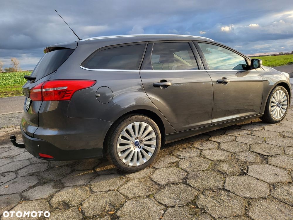 Ford Focus 1.0 EcoBoost STart-Stopp-System TITANIUM - 28