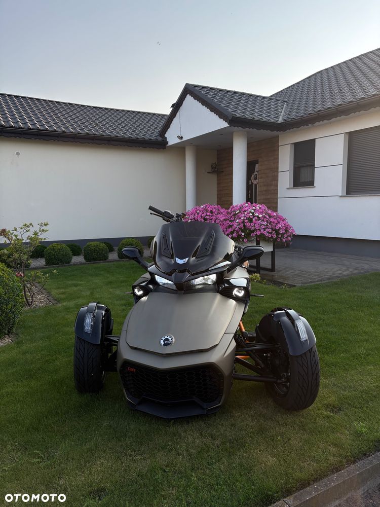 Can-Am Spyder - 7
