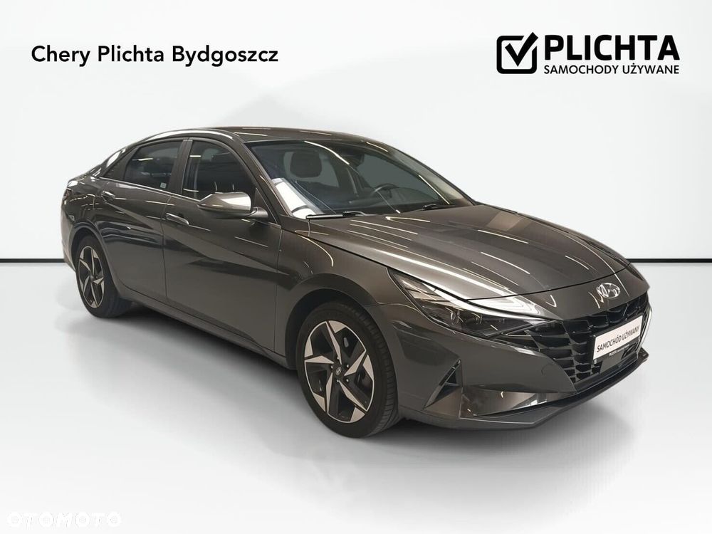 Hyundai Elantra - 4