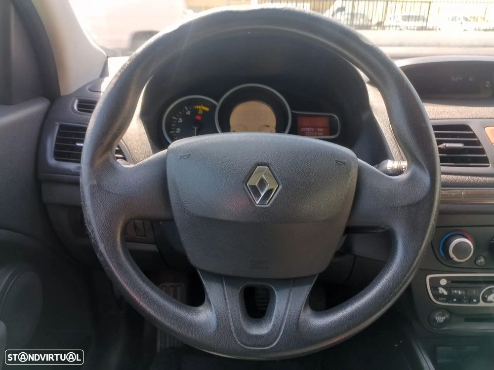 Renault Mégane 1.5 dCi Dynamique - 14