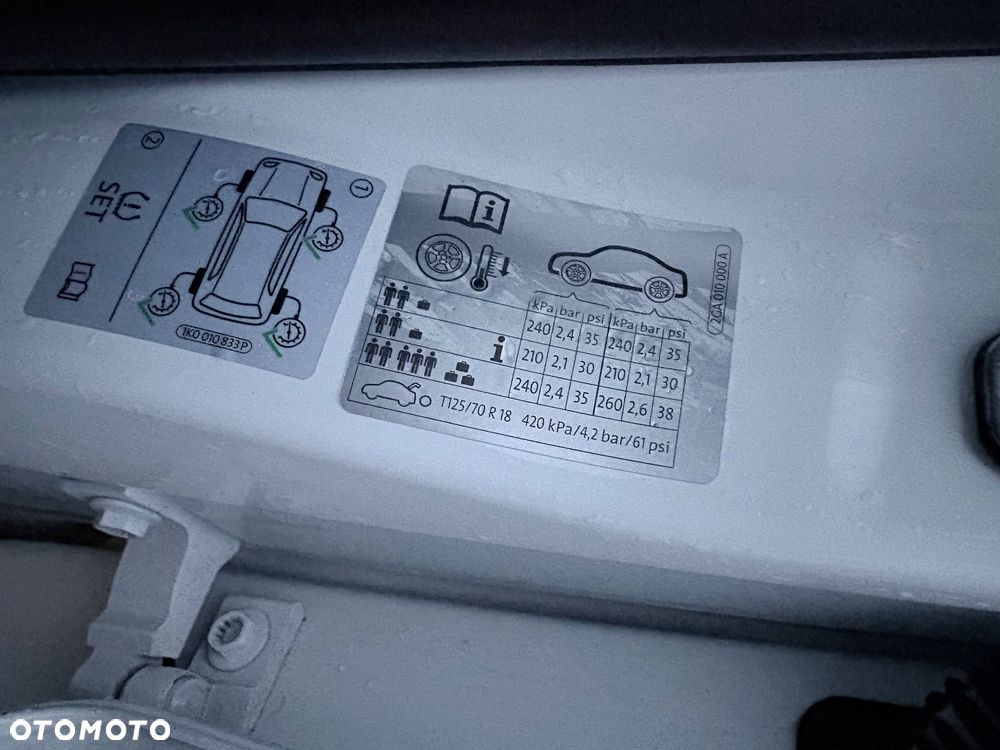 Volkswagen T-Roc 1.5 TSI Style - 6