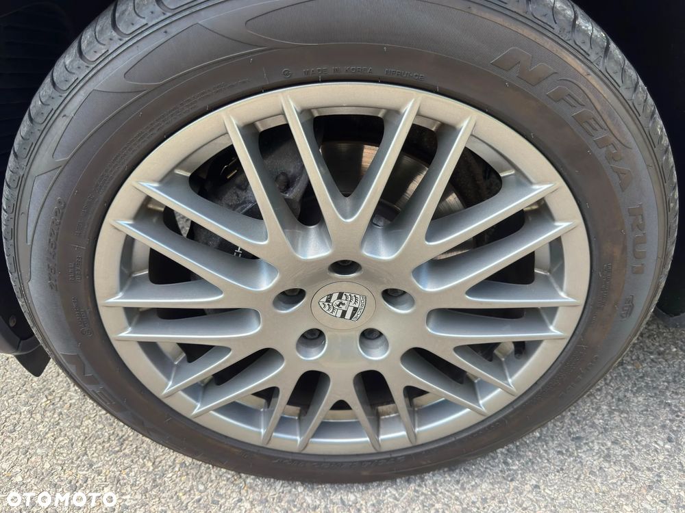 Porsche Cayenne Diesel Platinum Edition - 16