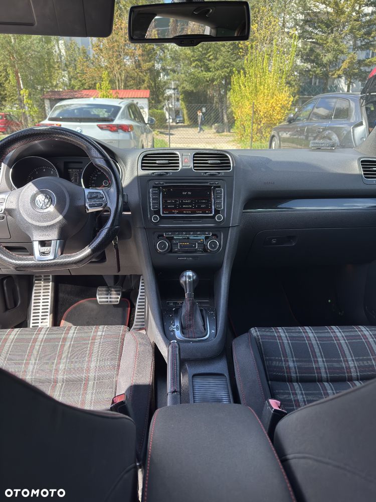 Volkswagen Golf - 9