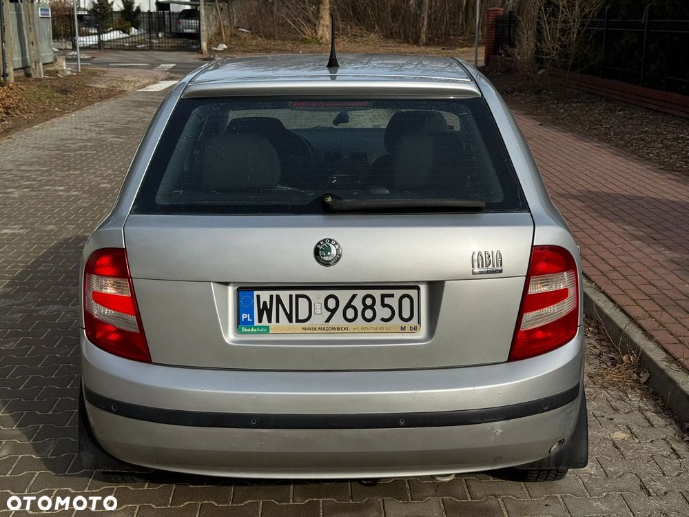 Skoda Fabia 1.2 HTP Classic + - 10