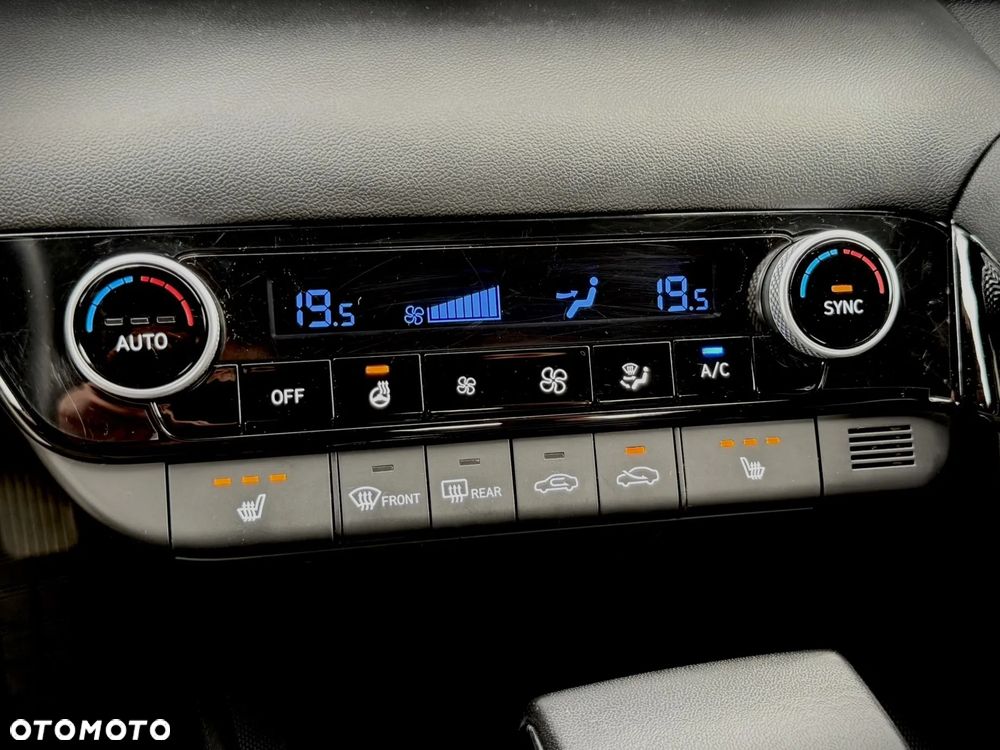 Hyundai Elantra 1.6 Smart CVT - 30