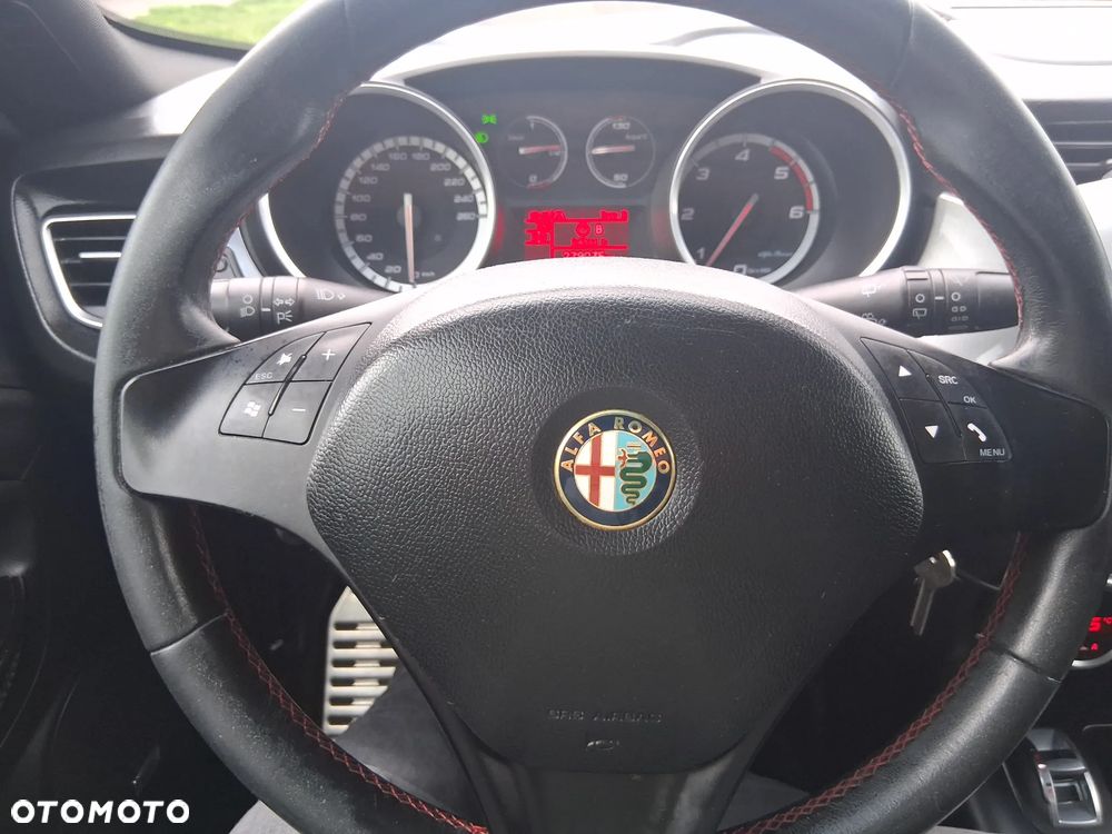 Alfa Romeo Giulietta 2.0 JTDM 16V Turismo - 2