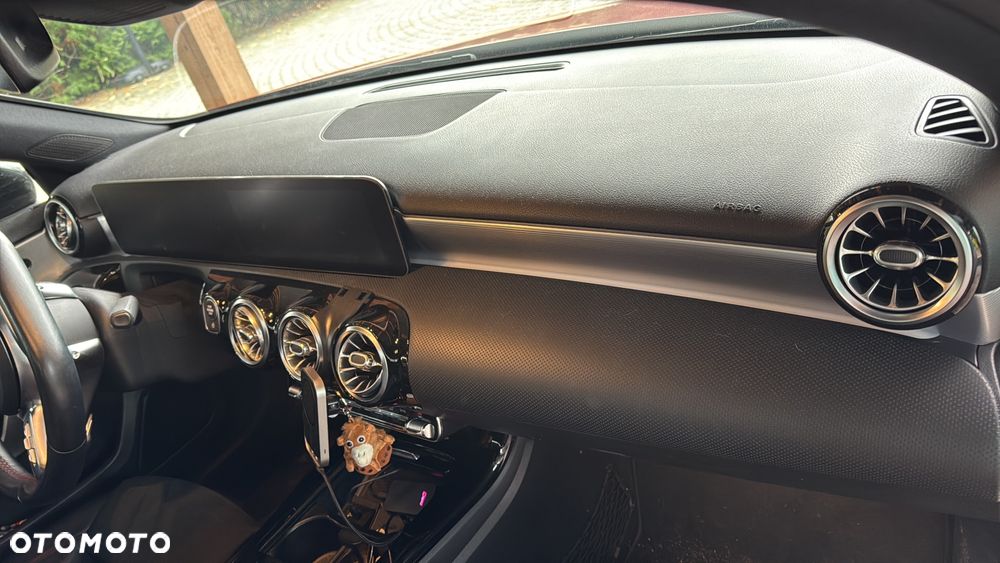 Mercedes-Benz Klasa A 220 4-Matic AMG Line 7G-DCT - 23