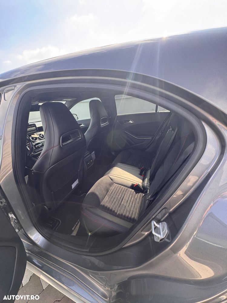Mercedes-Benz A 200 d 7G-DCT AMG Line - 15