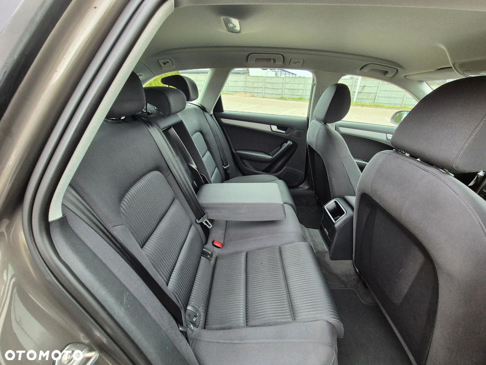 Audi A4 Avant 2.0 TDI e DPF Ambiente - 24