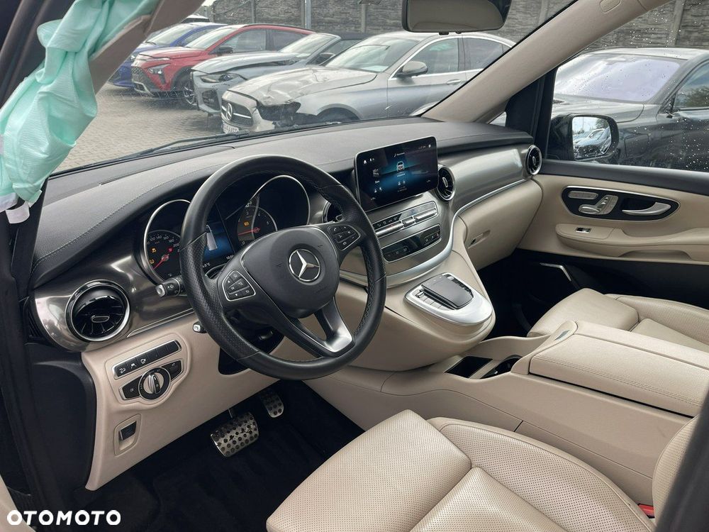 Mercedes-Benz Klasa V 300 d lang 4Matic 9G-TRONIC Exclusive Edition - 6