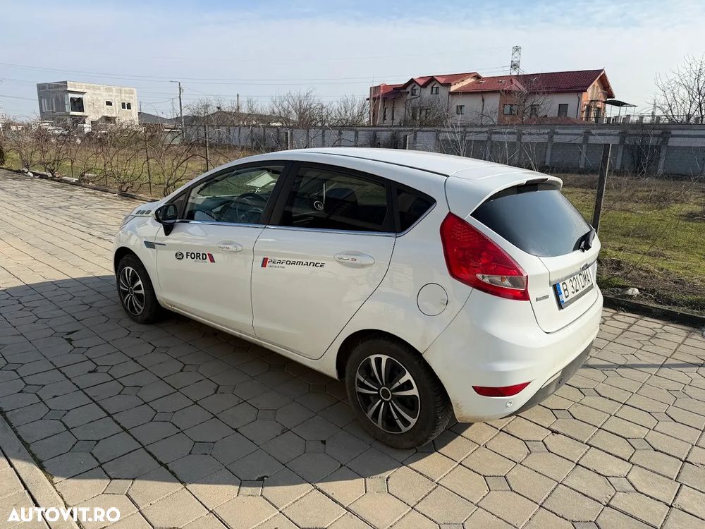 Ford Fiesta 1.6 TDCI Titanium - 5
