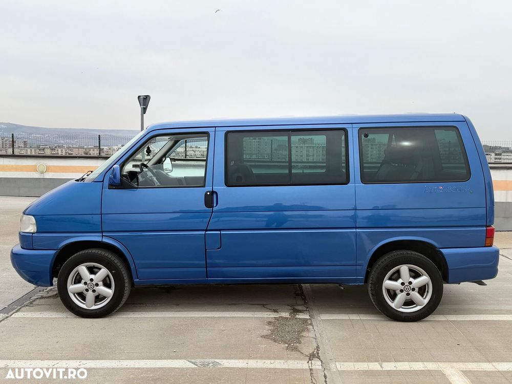 Volkswagen Multivan - 7
