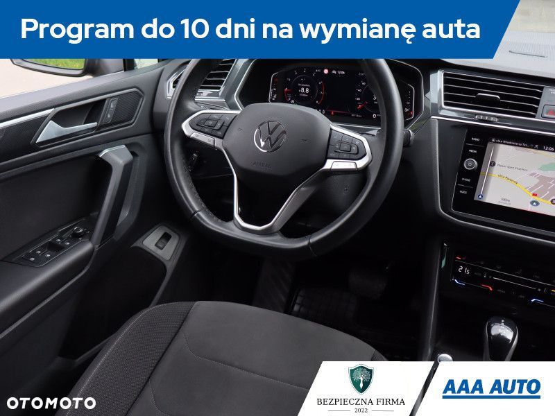 Volkswagen Tiguan - 9