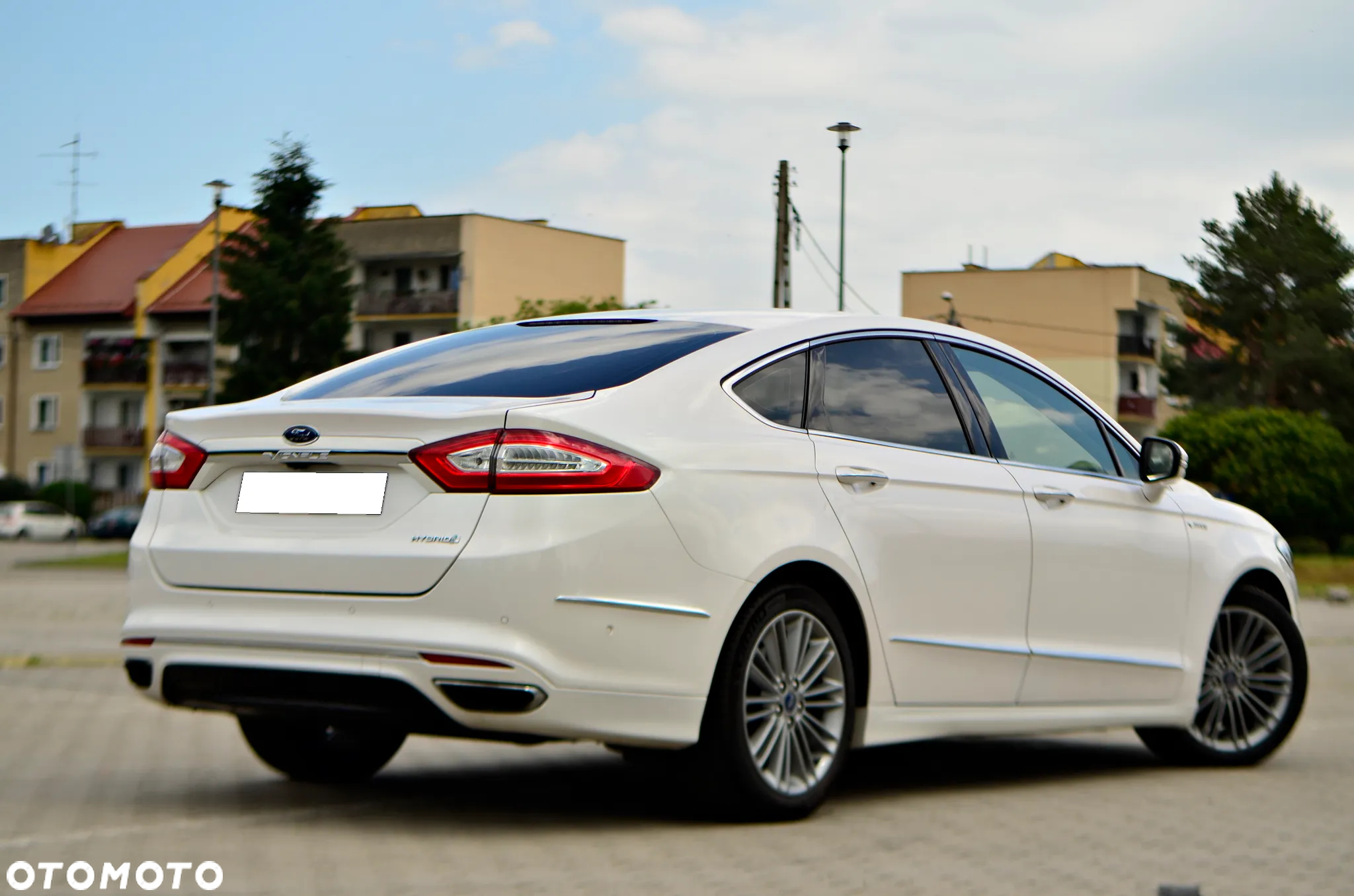 Ford Mondeo Vignale 2.0 Hybrid - 9