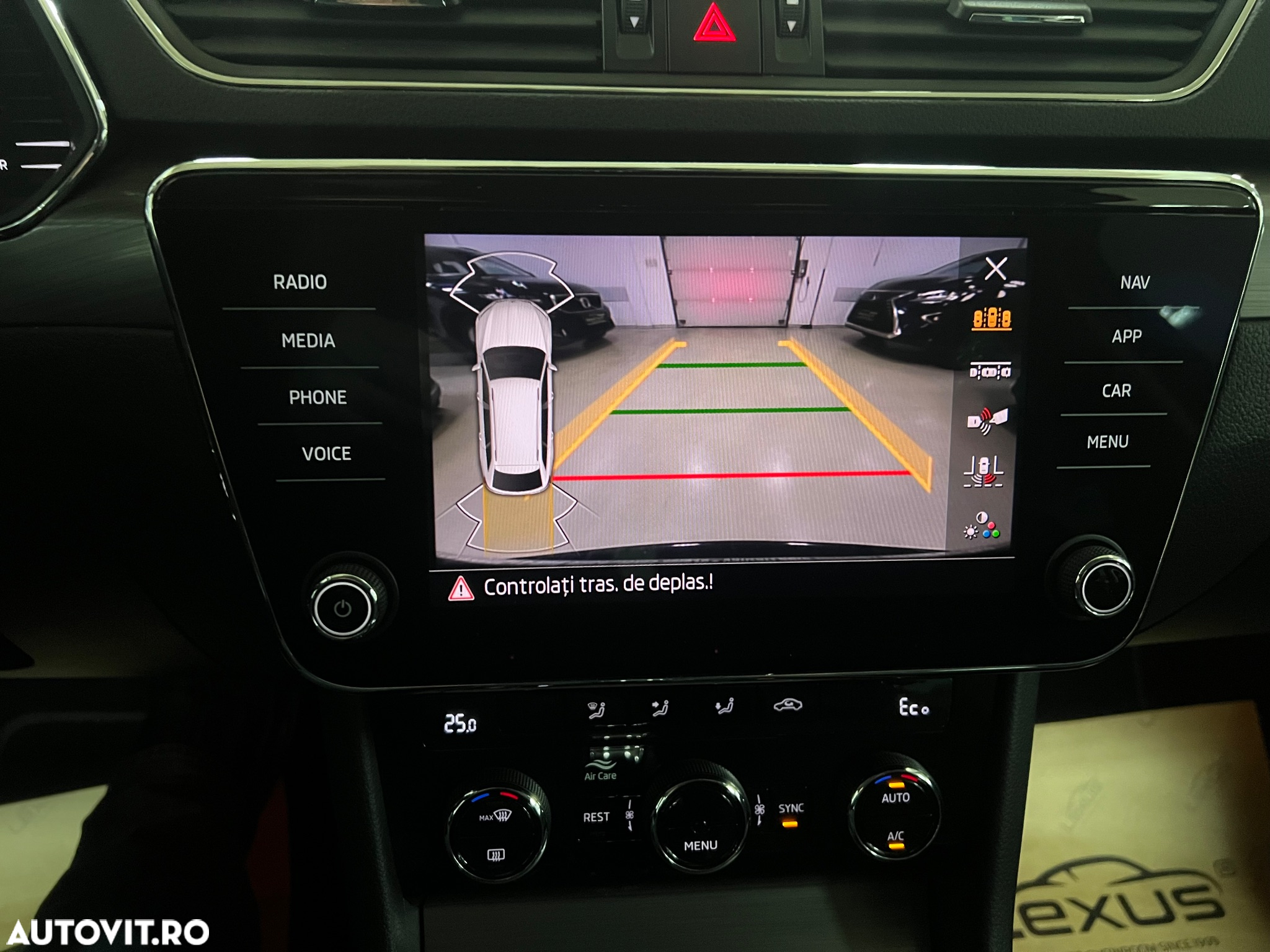 Skoda Superb Combi 1.4 TSI PHEV Style - 32