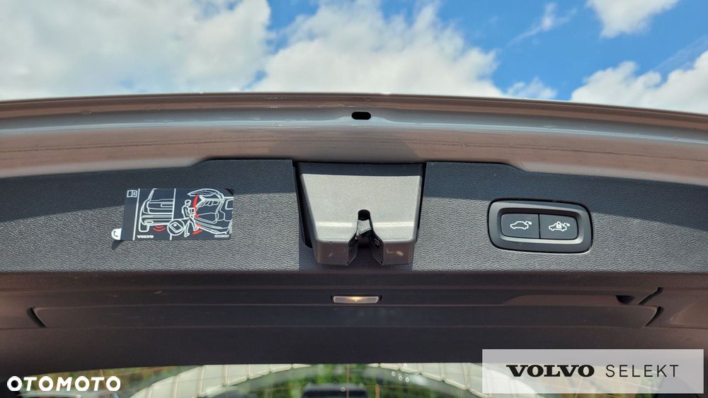 Volvo V60 Cross Country - 21