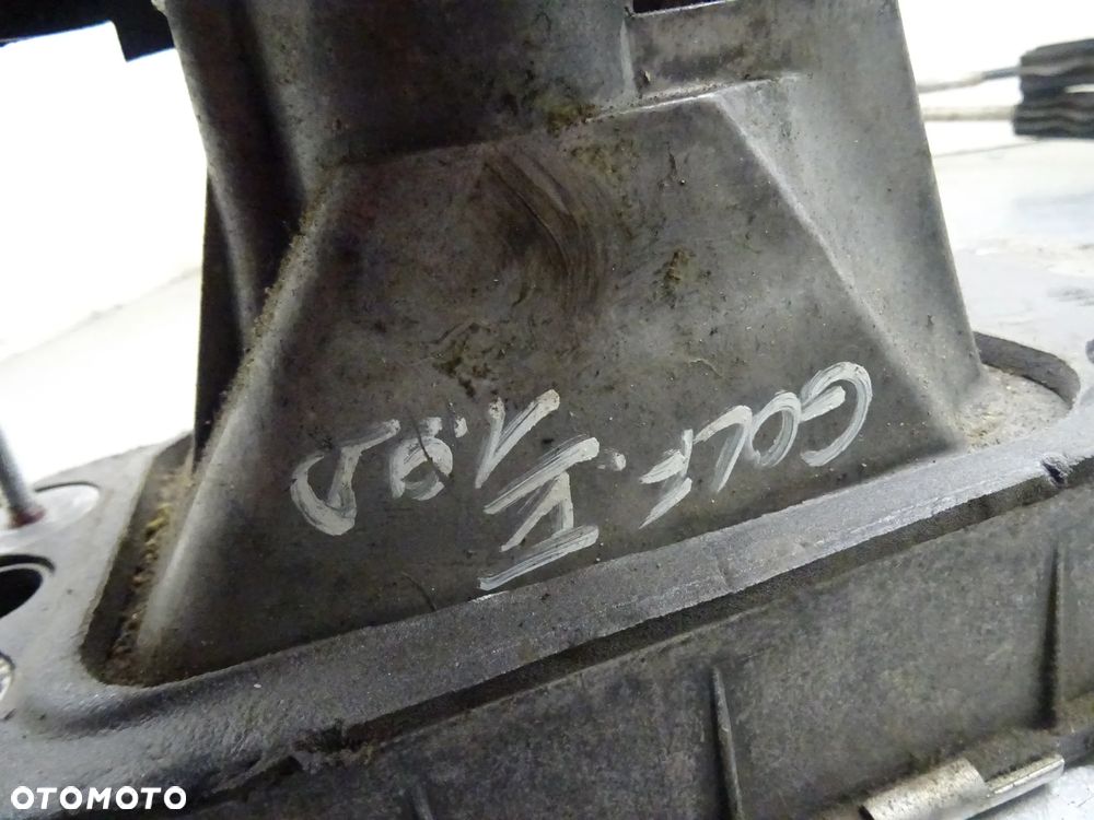 VW GOLF V HB 5D 1.9TDI LEWAREK WYBIERAK BIEGÓW 1K0711061A 1K0711049AS - 8