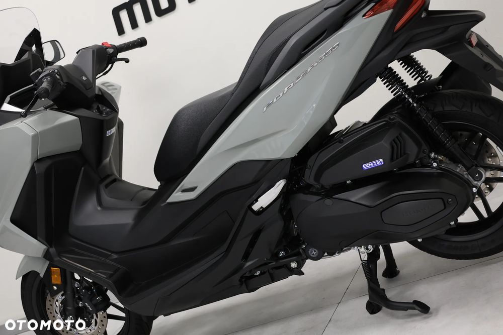 Honda NSS - 13