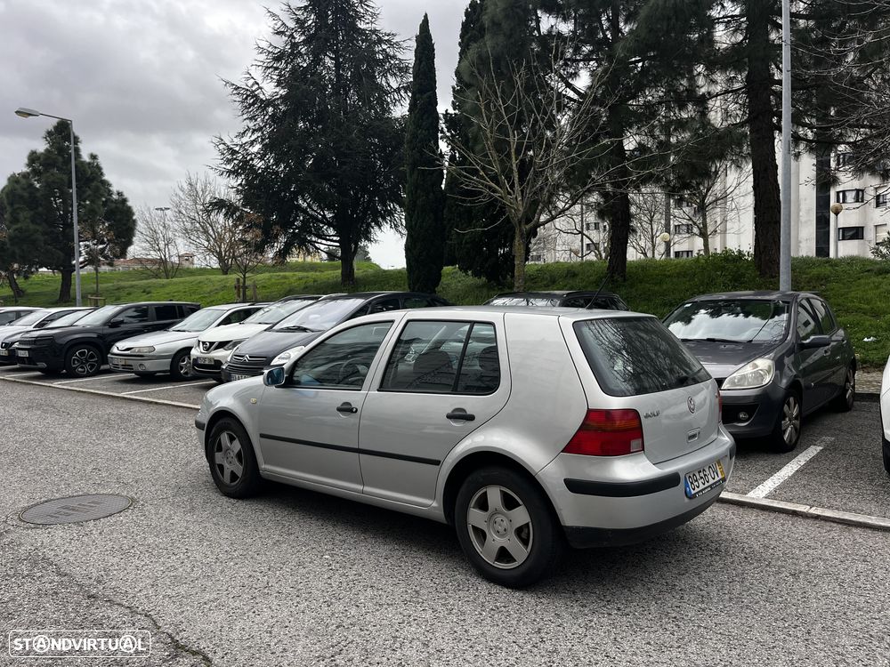 VW Golf 1.6i Confortline AC - 2