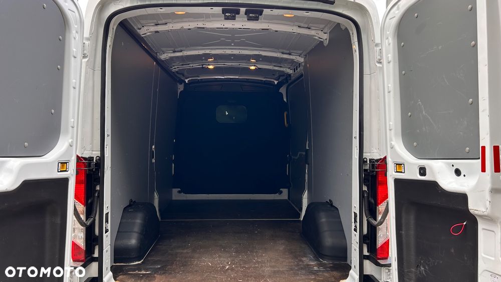 Ford Transit - 13