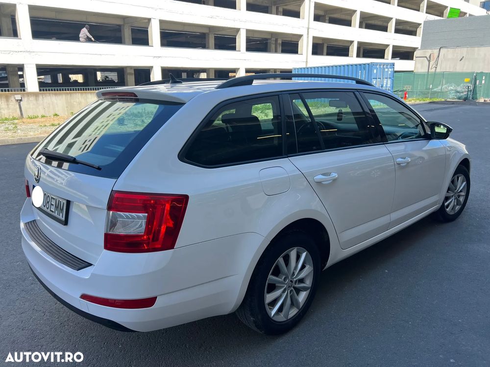 Skoda Octavia 2.0 TDI ELEGANCE DSG - 26