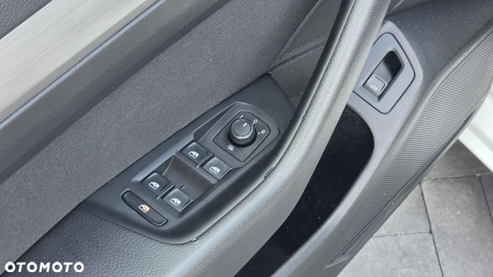 Volkswagen Passat 2.0 TDI EVO Essence - 29