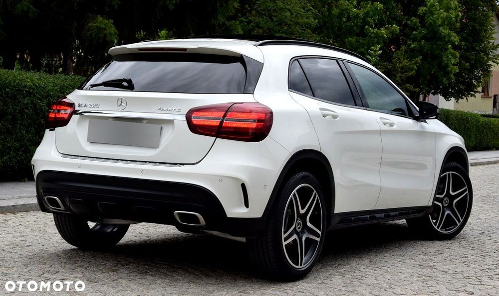 Mercedes-Benz GLA 250 4-Matic AMG Line - 5