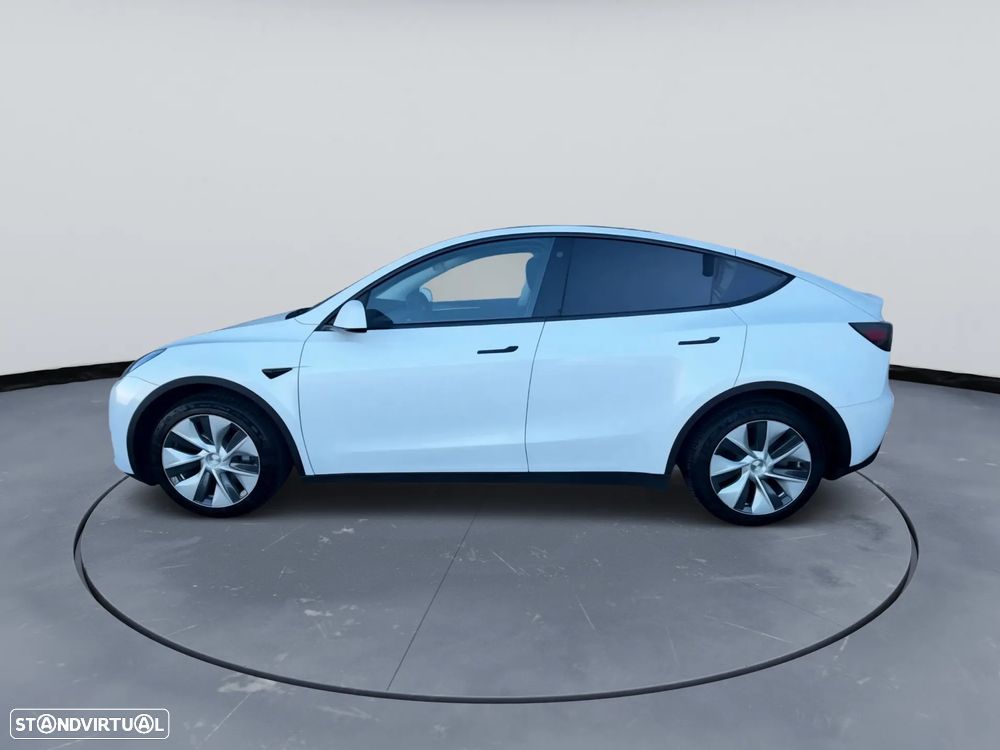 Tesla Model Y RWD - 4