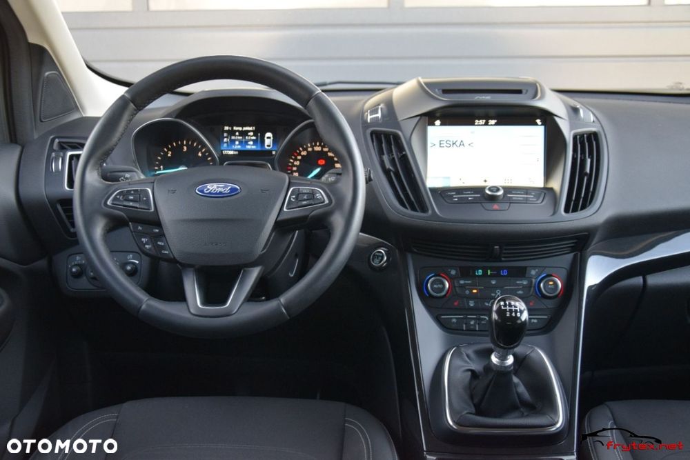 Ford Kuga - 31