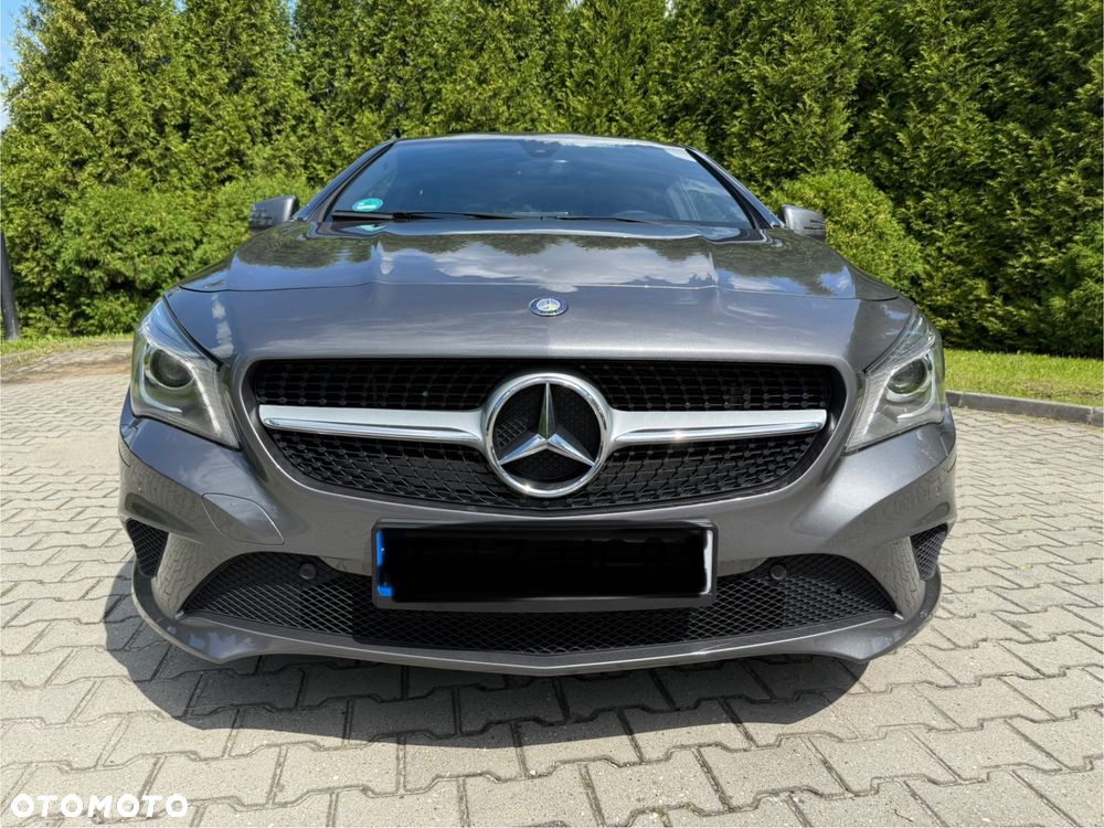 Mercedes-Benz CLA Shooting Brake 180 7G-DCT - 2