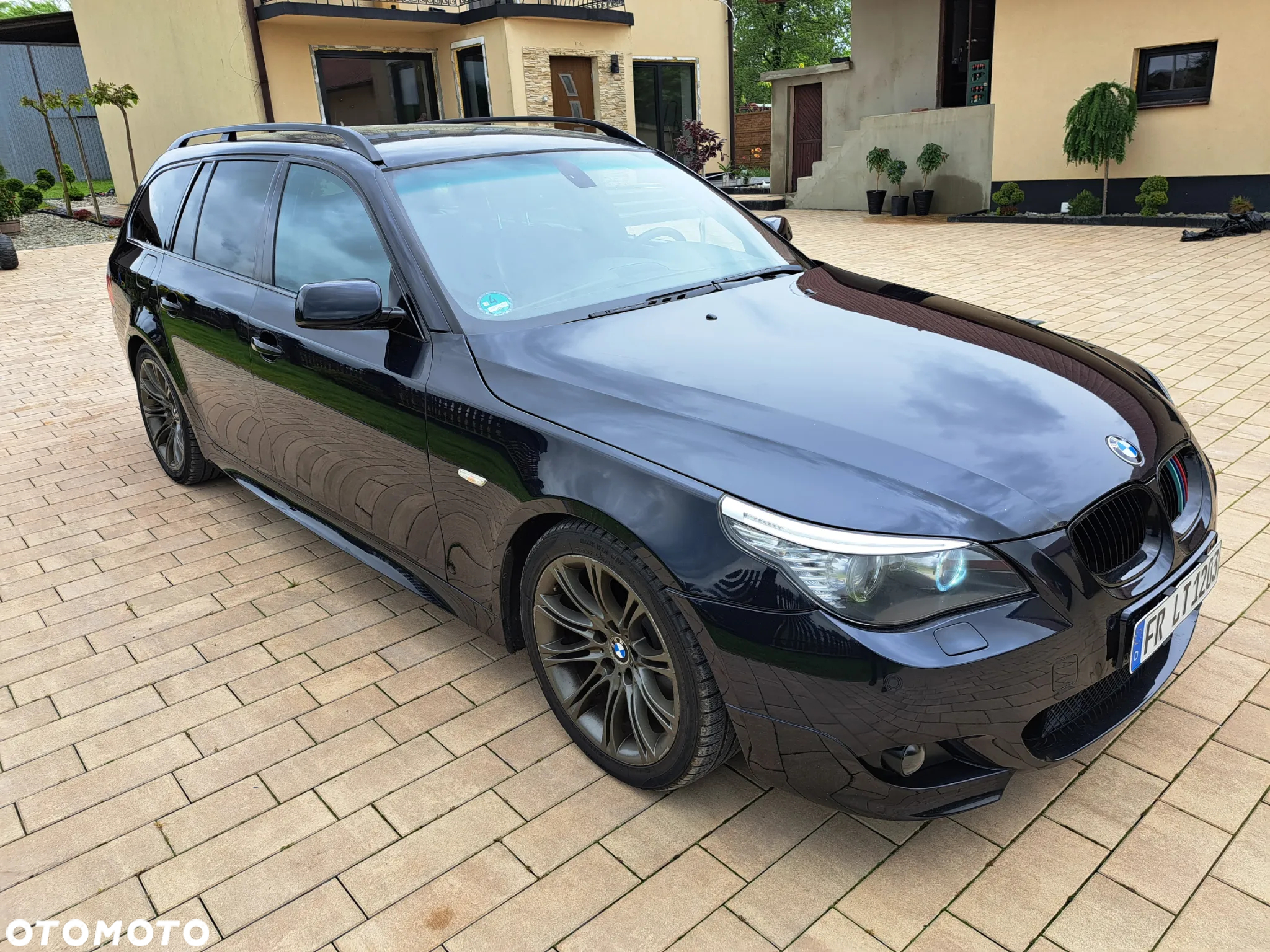 BMW Seria 5 525d Touring Sport-Aut - 9