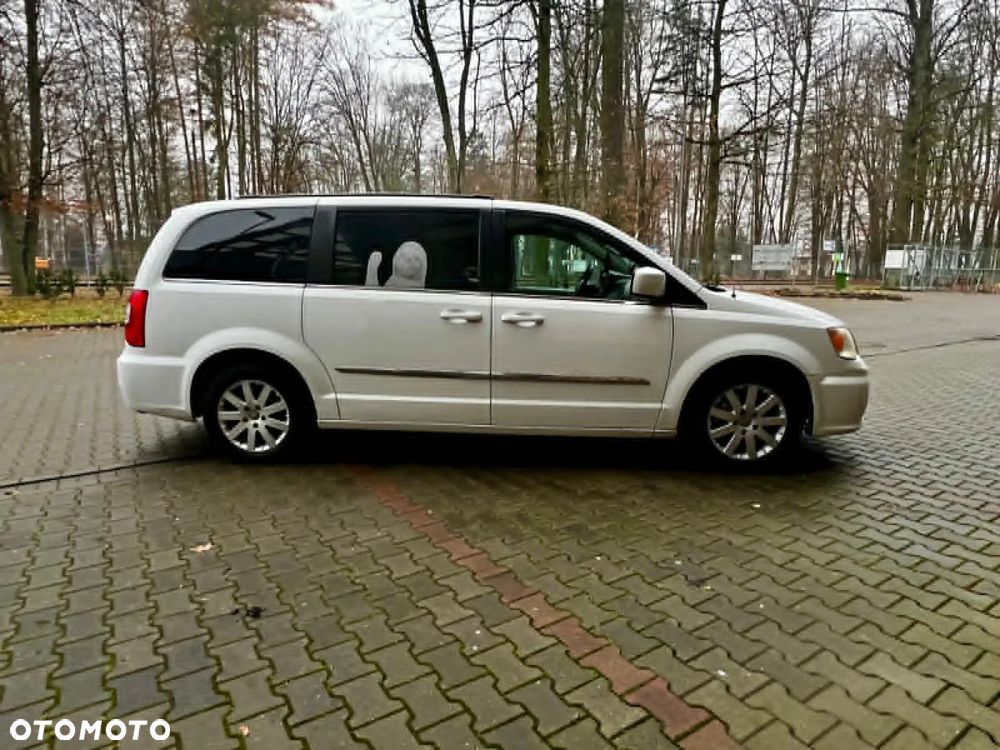 Chrysler Town & Country 3.6 Touring - 29