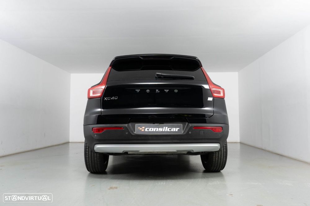 Volvo XC 40 1.5 T5 PHEV Momentum Plus - 4