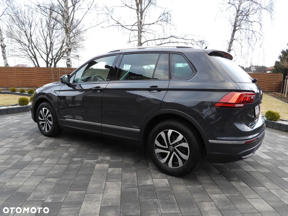 Volkswagen Tiguan - 24