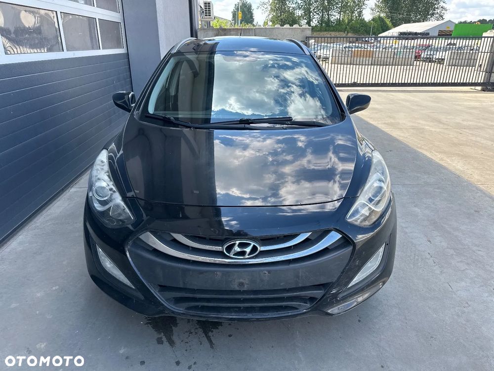 Hyundai i30 1.6 CRDi Classic + - 5