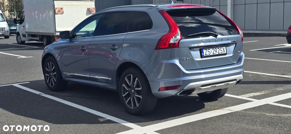 Volvo XC 60 T6 AWD Drive-E Momentum - 5
