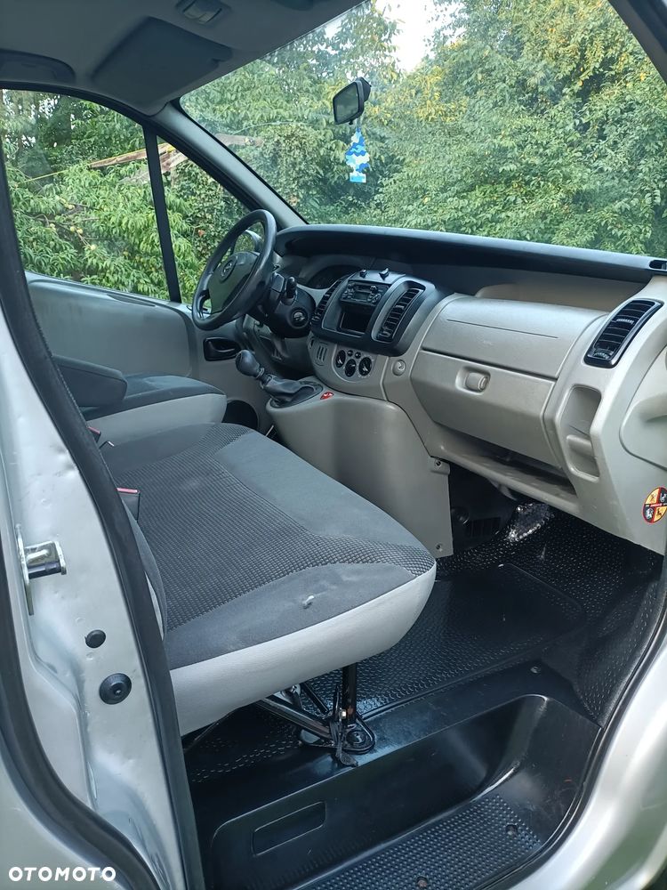 Opel Vivaro - 9