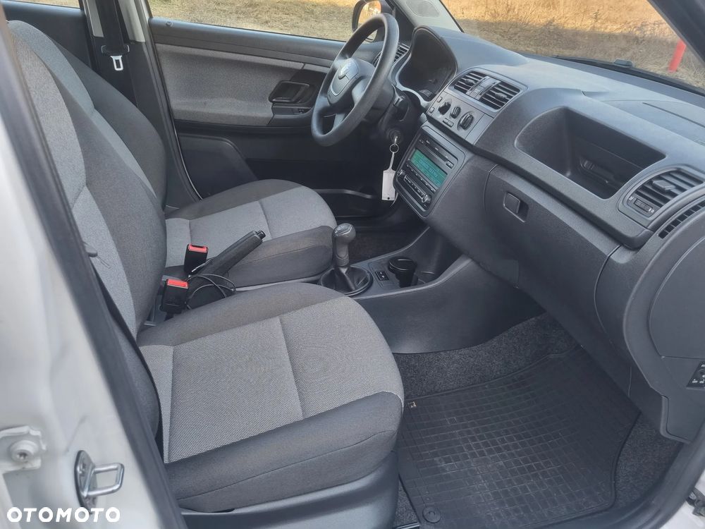 Skoda Fabia 1.2 HTP Fresh - 13