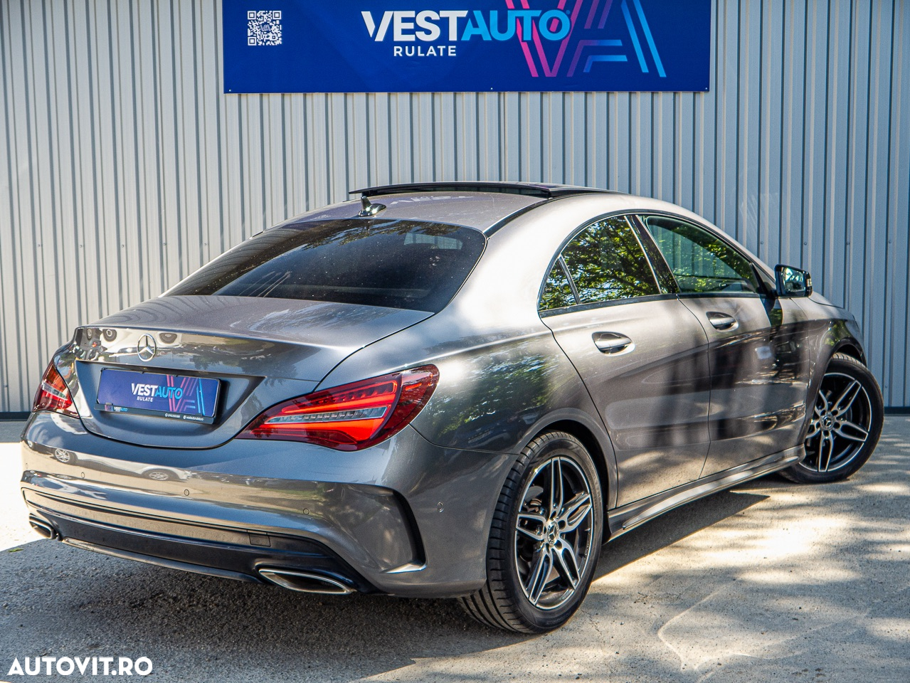 Mercedes-Benz CLA 180 7G-DCT AMG Line - 8