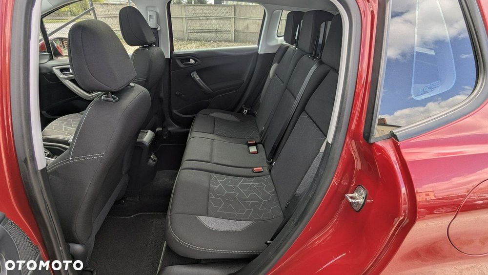 Peugeot 2008 - 15
