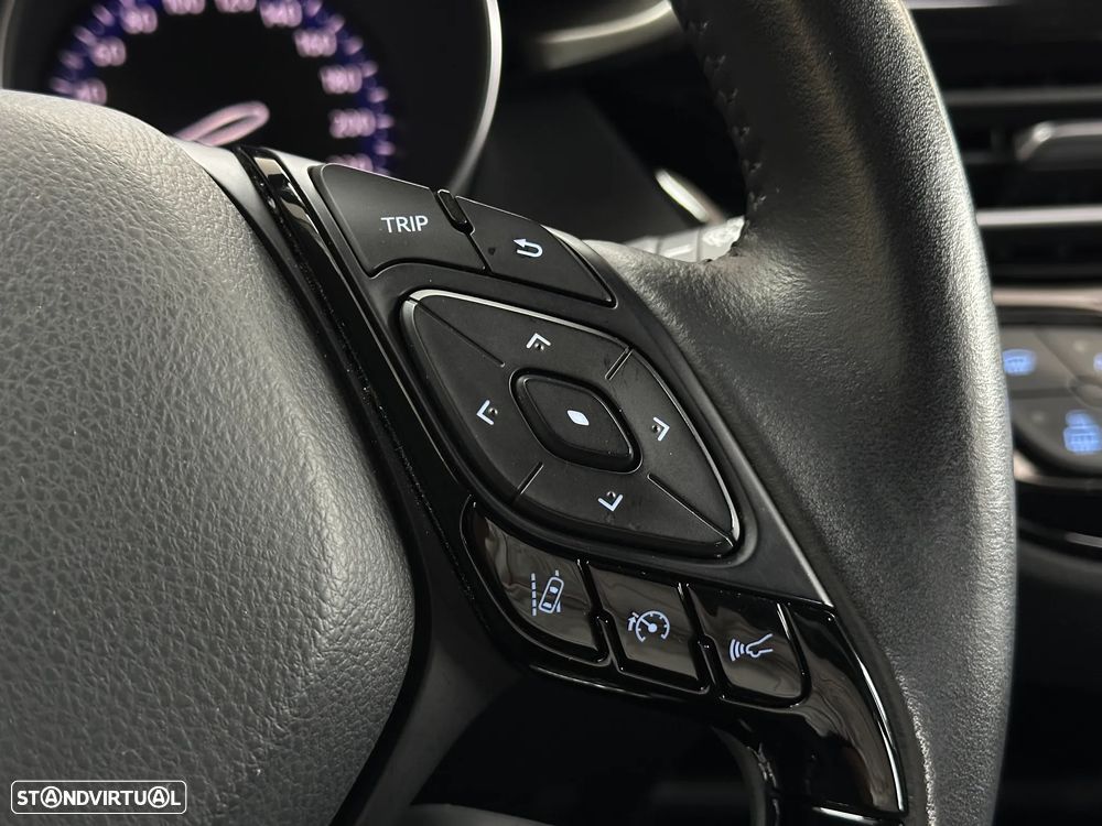 Toyota C-HR 2.0 Hybrid Square Collection - 16