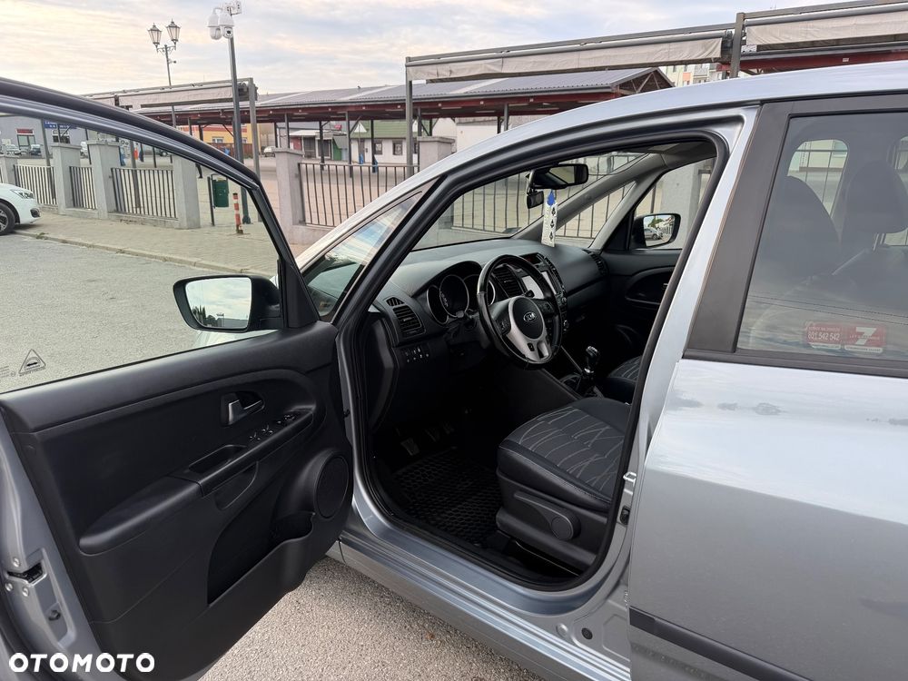 Kia Venga 1.6 Business Line - 15