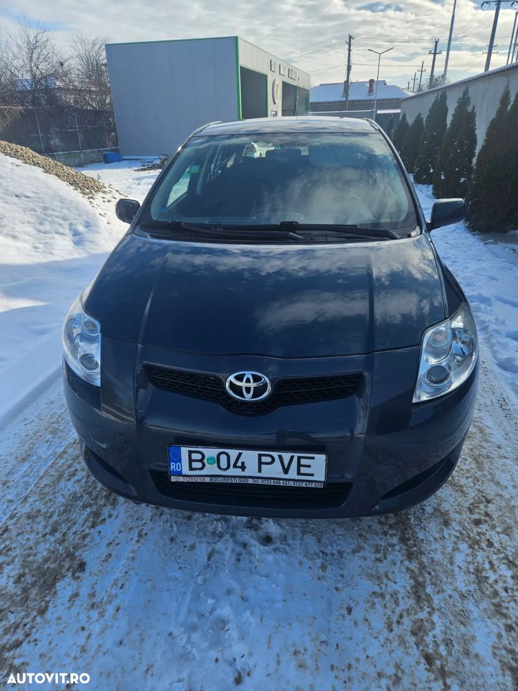 Toyota Auris 1.4 D-4D Luna - 1