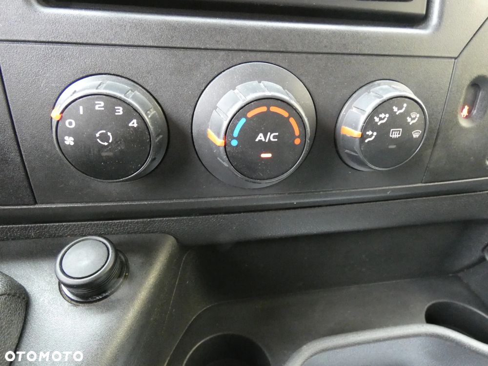 Renault Master, podnośnik koszowy KLUBB K 32 - 22